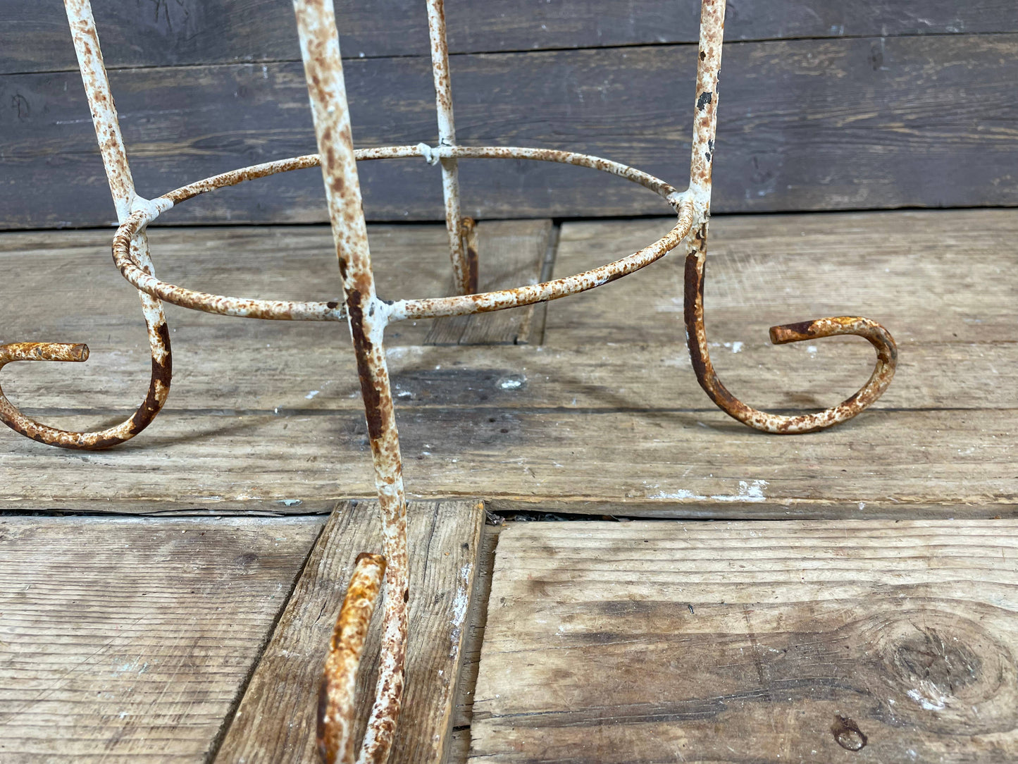 Parksley Farmhouse Metal Planter Basket-WH-12x22H inches