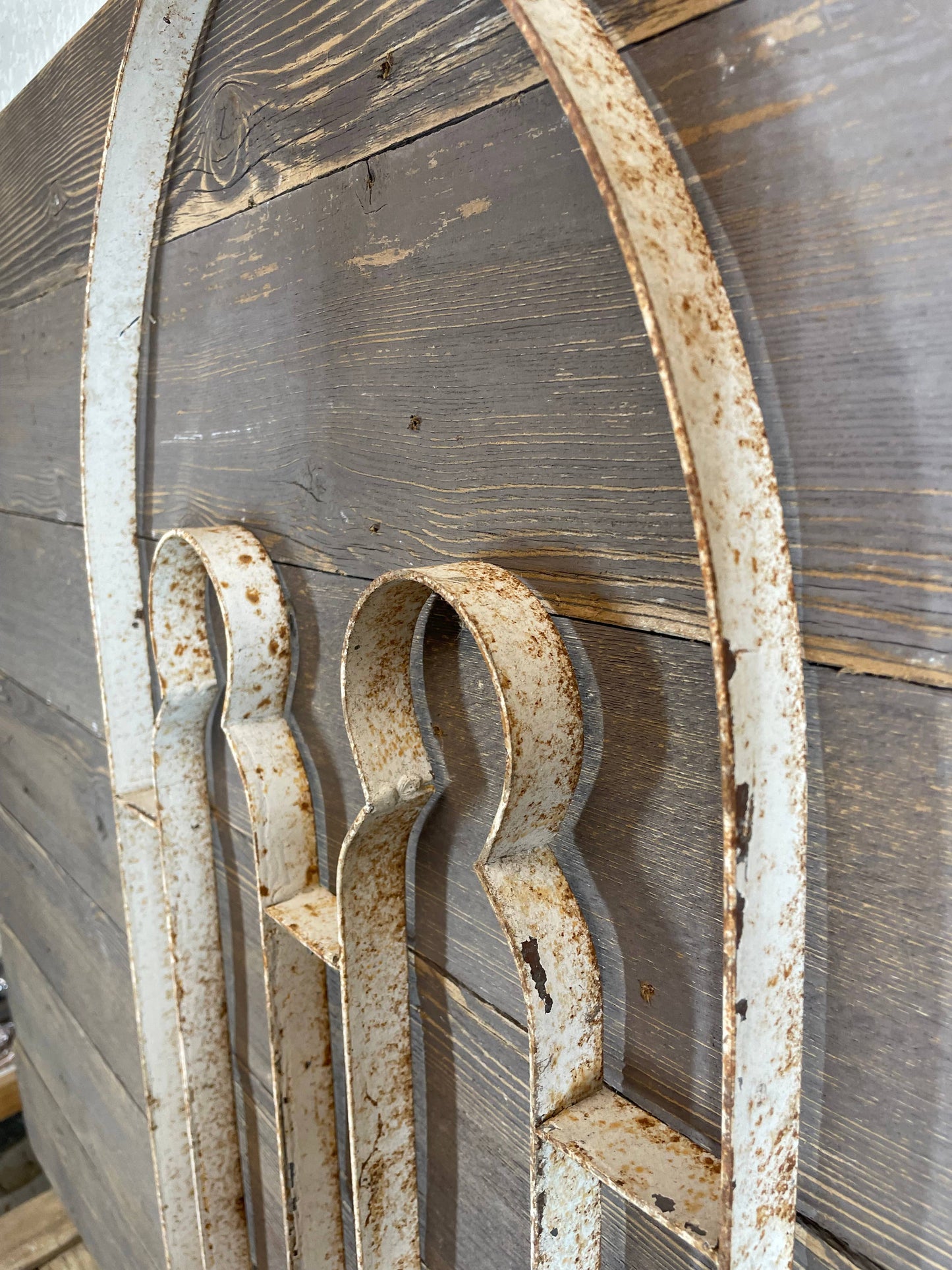 Monterrey Iron Wall Planter & Pot Holder