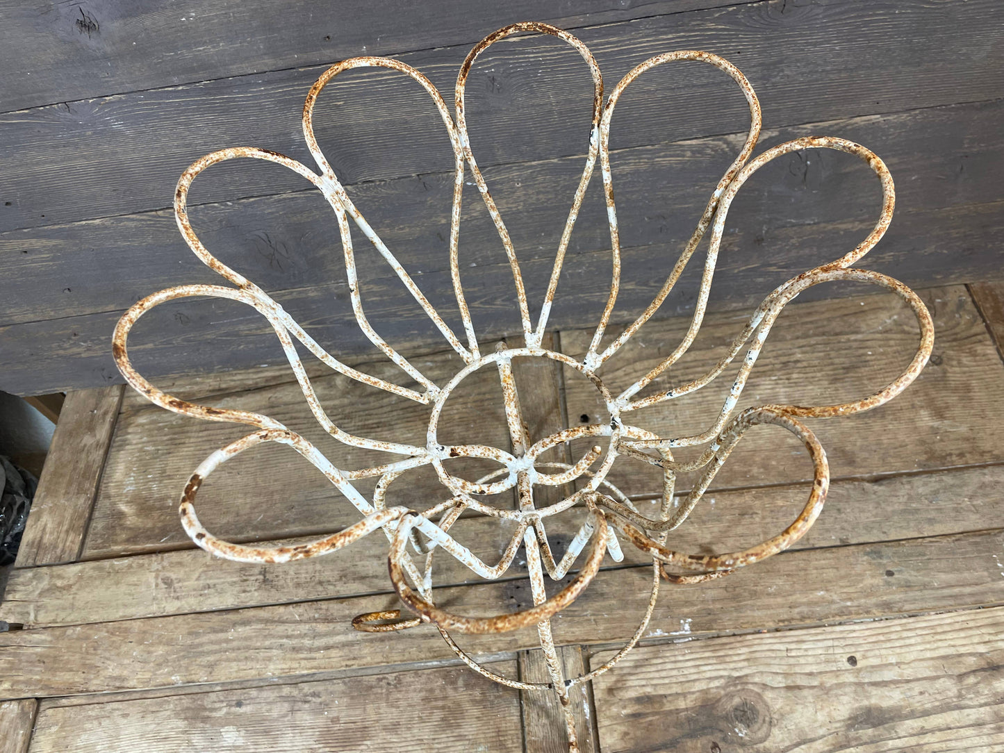 Parksley Farmhouse Metal Planter Basket-WH-12x22H inches